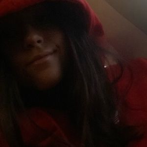 Meet your Posher, Cecilia